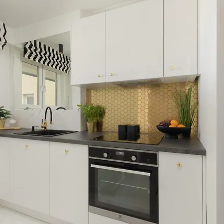 ホテル Senatorska By Renters ワルシャワ