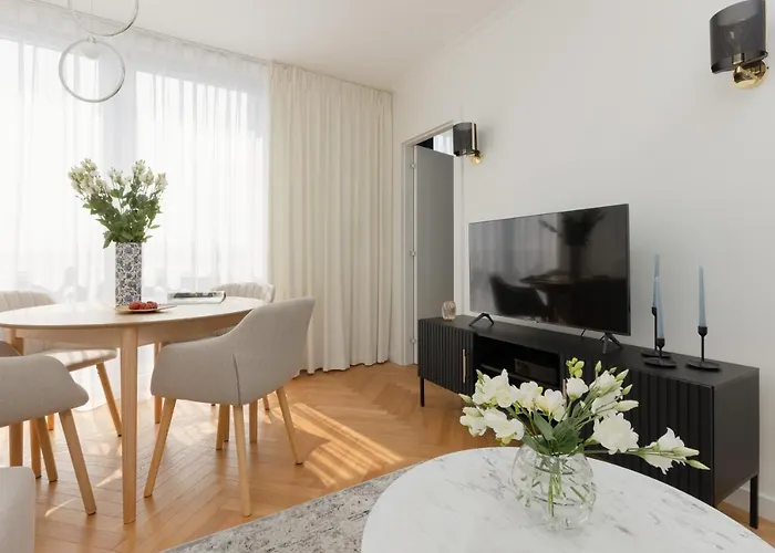 فندق Senatorska By Renters *