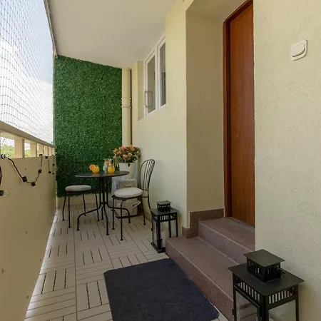 Ξενοδοχείο Senatorska By Renters *