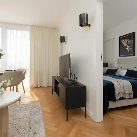 Ξενοδοχείο Senatorska By Renters *